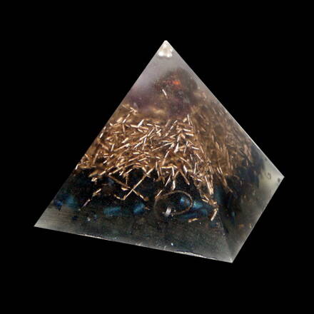 Orgone Pyramid Kepler S - Chalcopyrite and Amethyst