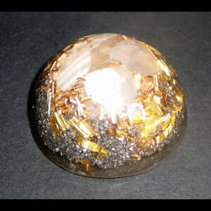 Orgone Half Sphere S - Moonstone