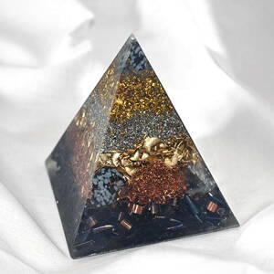 Orgone Pyramid Kepler M - Obsidian