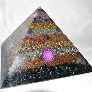 Orgone Pyramid Egypt XXL - Amethyst